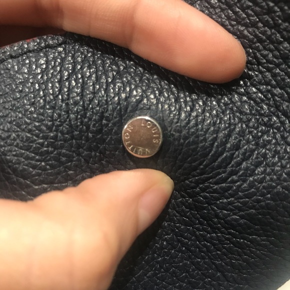 Handbag - Picture 2 of 4